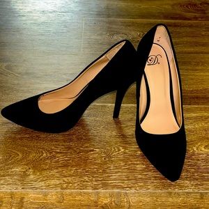 Black Suede Heels.